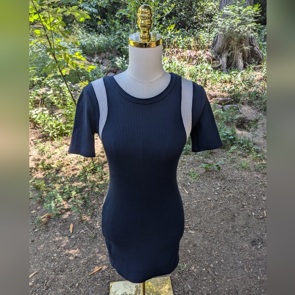 BDG Urban Outfitters Navy Ribbed Knit Dress‎